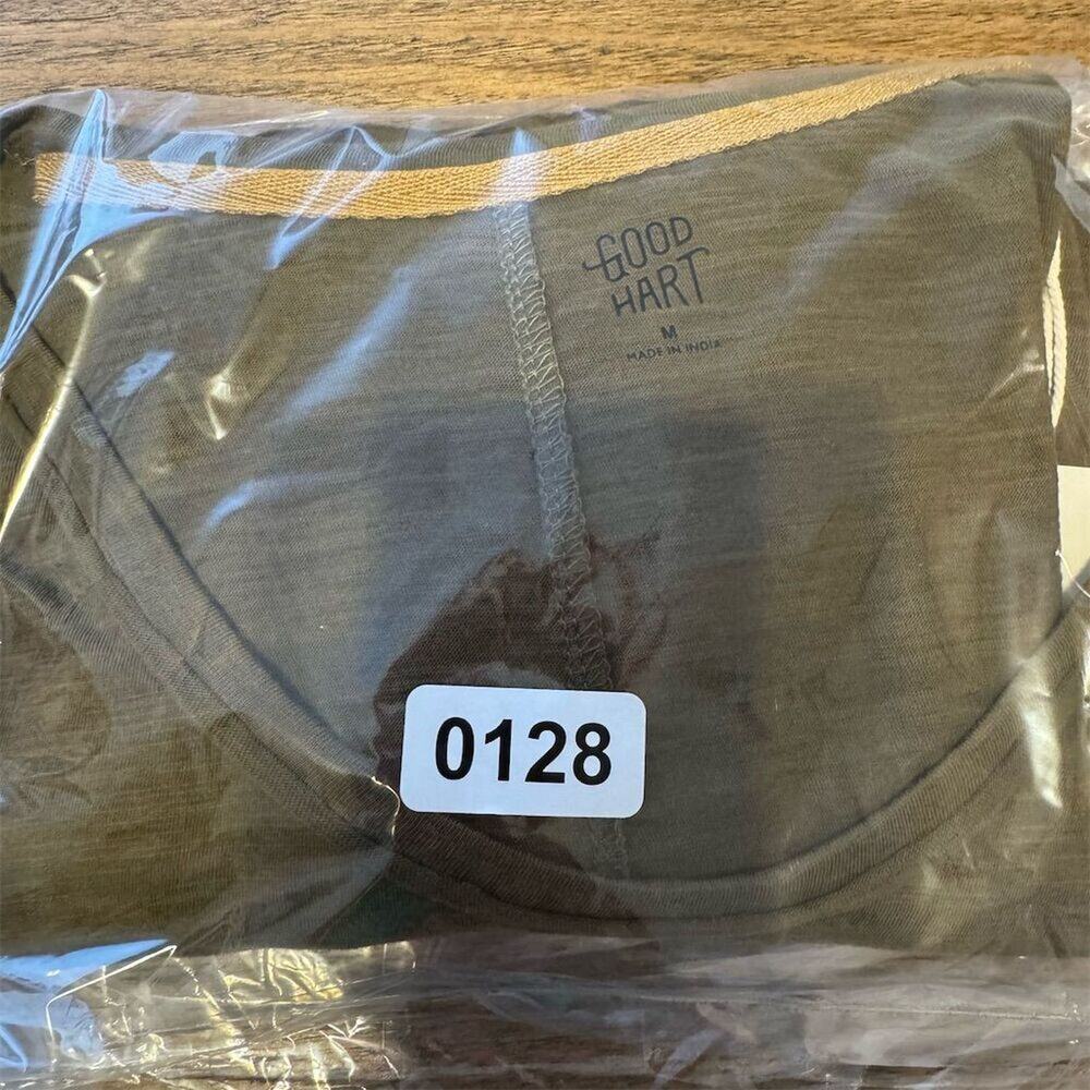 Good Hart Womens V-Neck Tee Size Medium Olive Green Cotton‎ Normcore Mori Girl - Picture 16 of 16